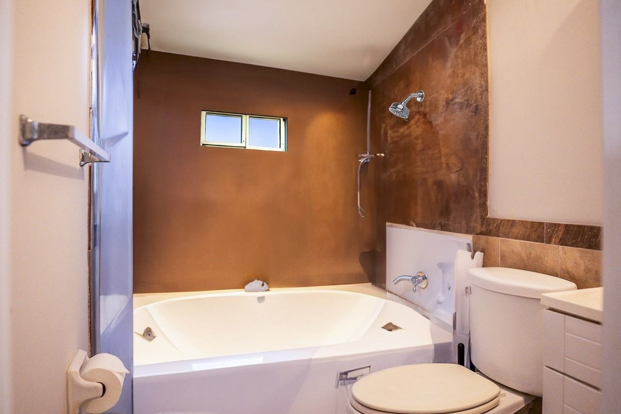 Clyde Dr - Photo 3 of 9