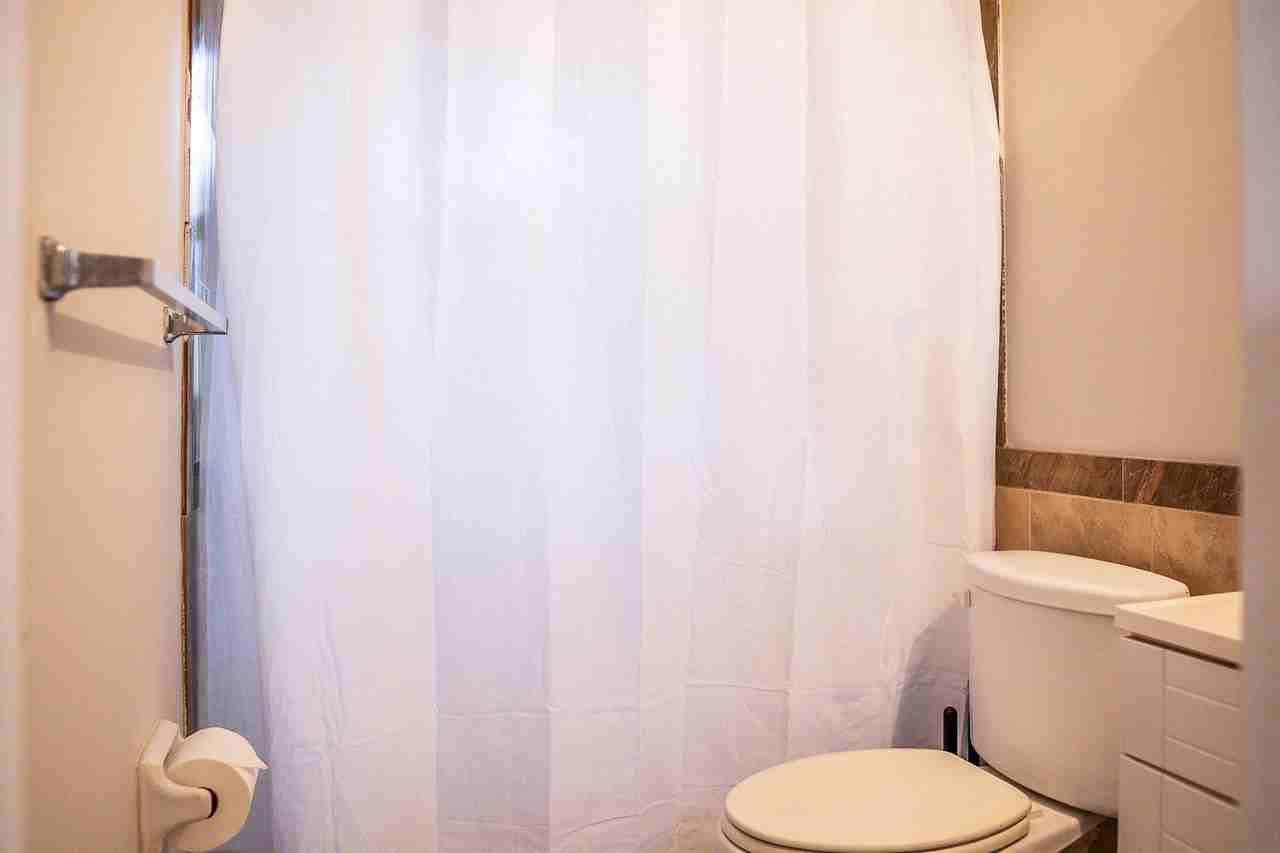 Clyde Dr - Photo 4 of 9