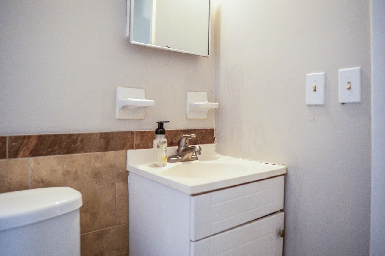 Clyde Dr - Photo 5 of 9