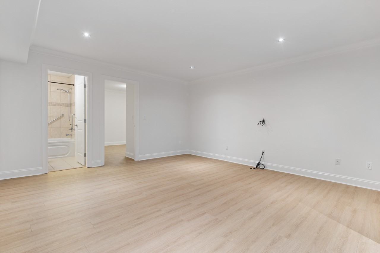 4352 Carolyn Drive - Photo 2 of 22