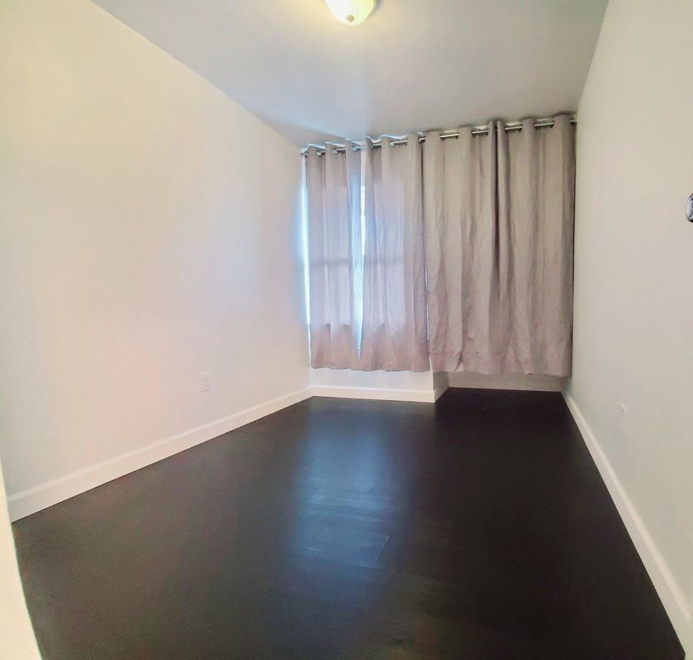 Gran Creûx Estate - Photo 4 of 12