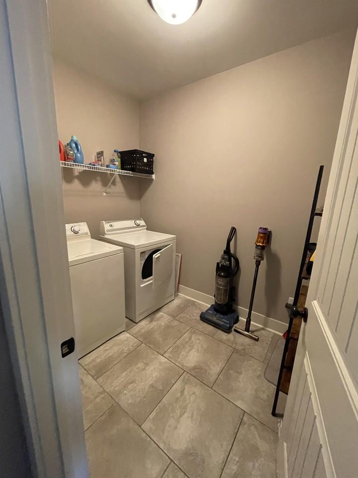 111 Barnyard Way #1 - Photo 2 of 10