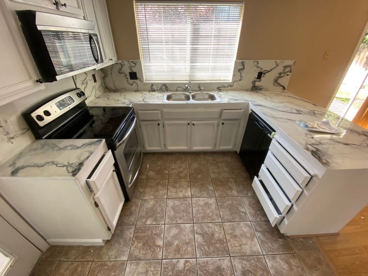 3051 Ironwood Ct - Photo 6 of 10