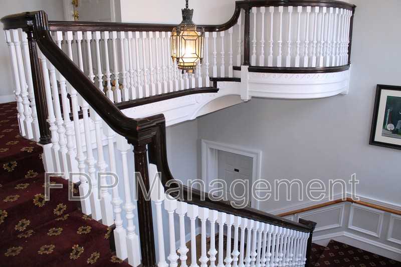 660 East Ave #105 - Photo 7 of 11