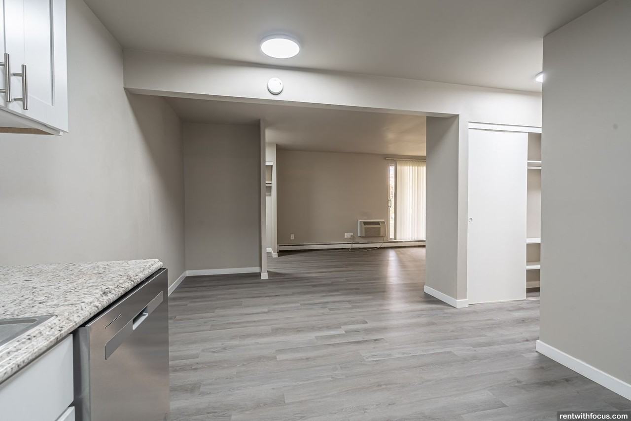 Apple Ridge Apartments - Photo 2 of 35