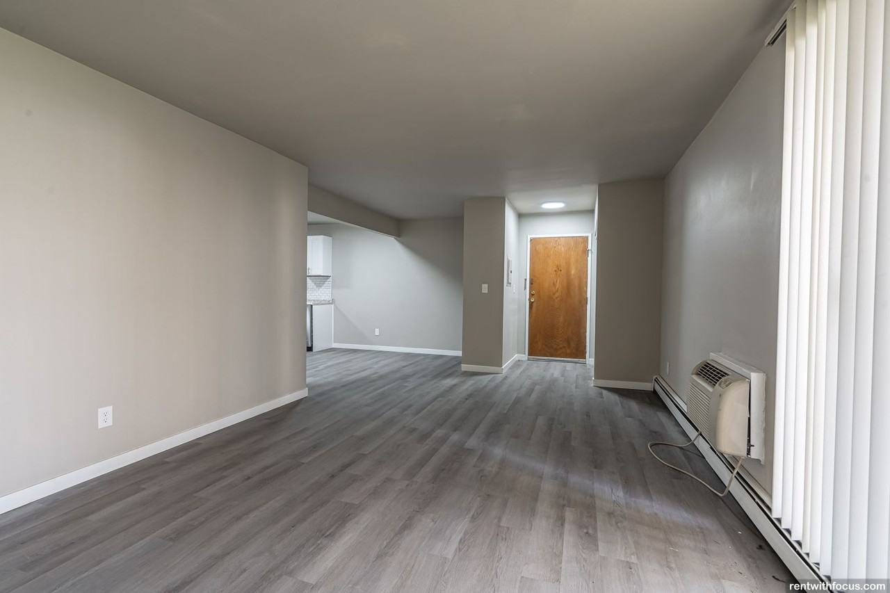 Apple Ridge Apartments - Photo 5 of 35