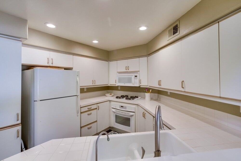 11942 Tivoli Park Row #2 - Photo 5 of 29