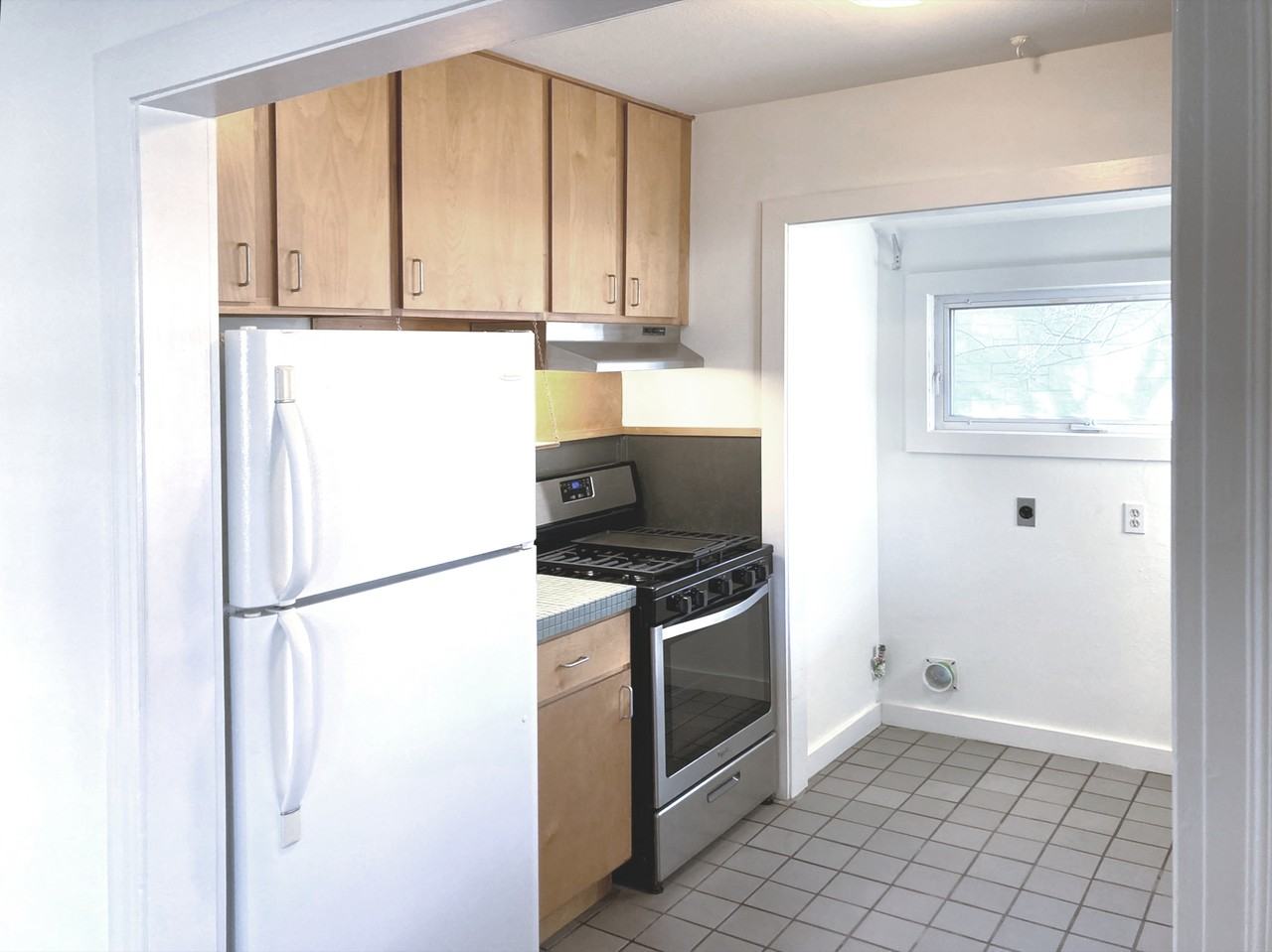 1003 Ruth Ave #B - Photo 7 of 10