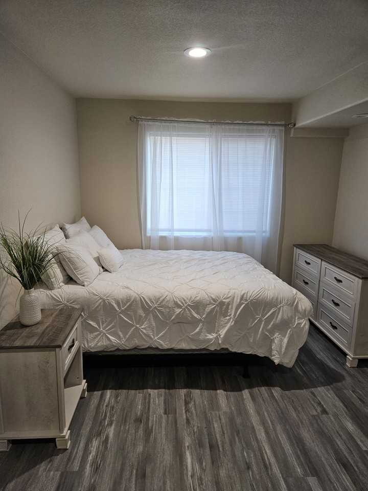 261 Spencer St #B - Photo 5 of 15