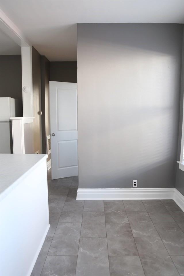5210 Bancroft Ave #2FW - Photo 2 of 21