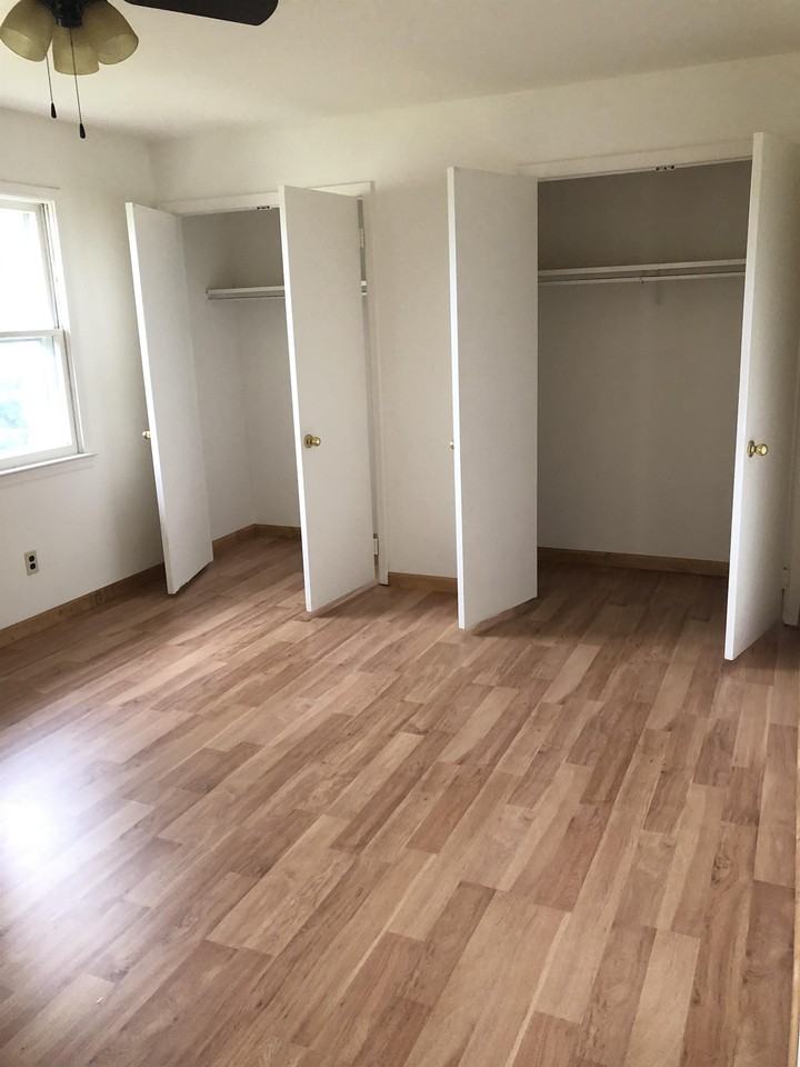 142 Edgewood Dr #142 - Photo 3 of 20