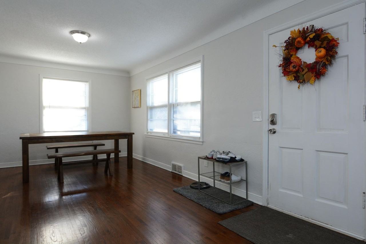 5494 Erickson Rd - Photo 7 of 25