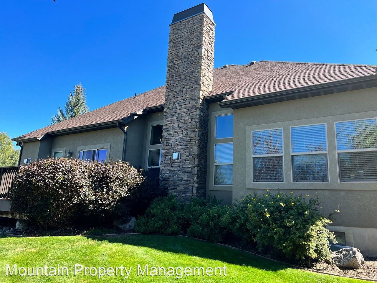 826 Cornerstone Ln - Photo 3 of 40