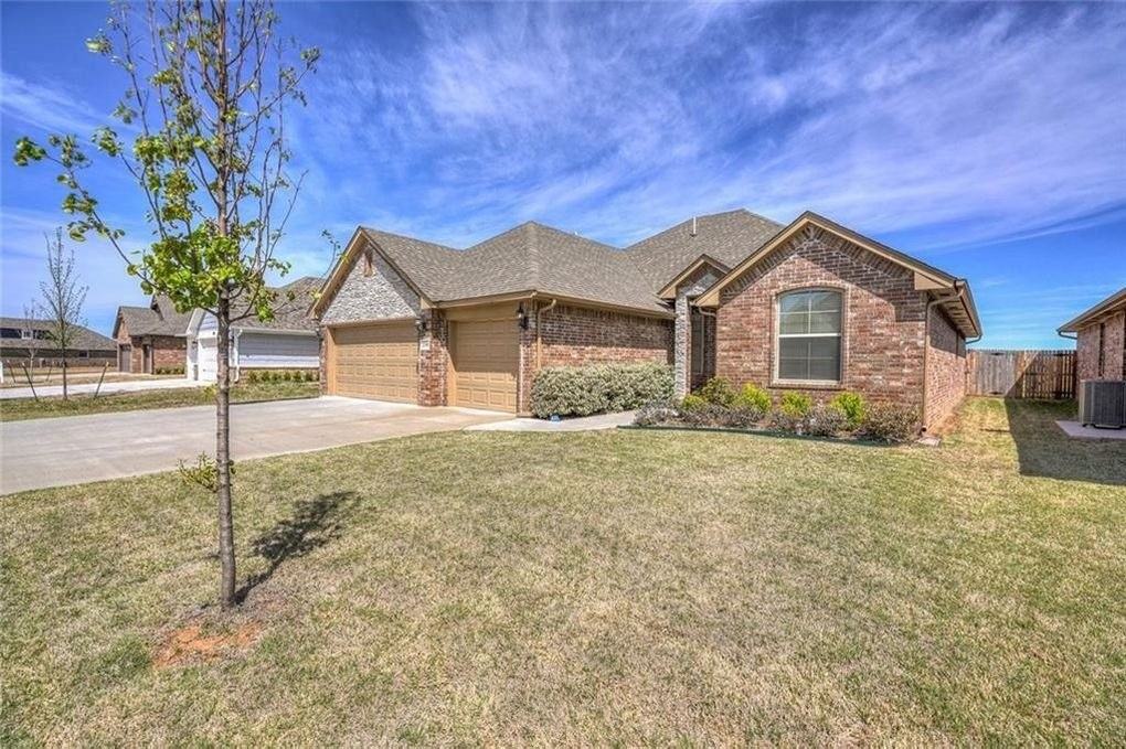 2301 Bretford Way - Photo 2 of 42