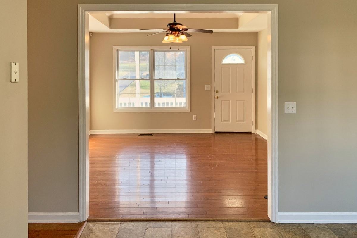 200 Phillip Dr - Photo 2 of 11