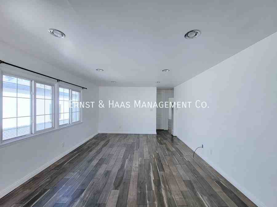 14920 Mansel Ave - Photo 3 of 21