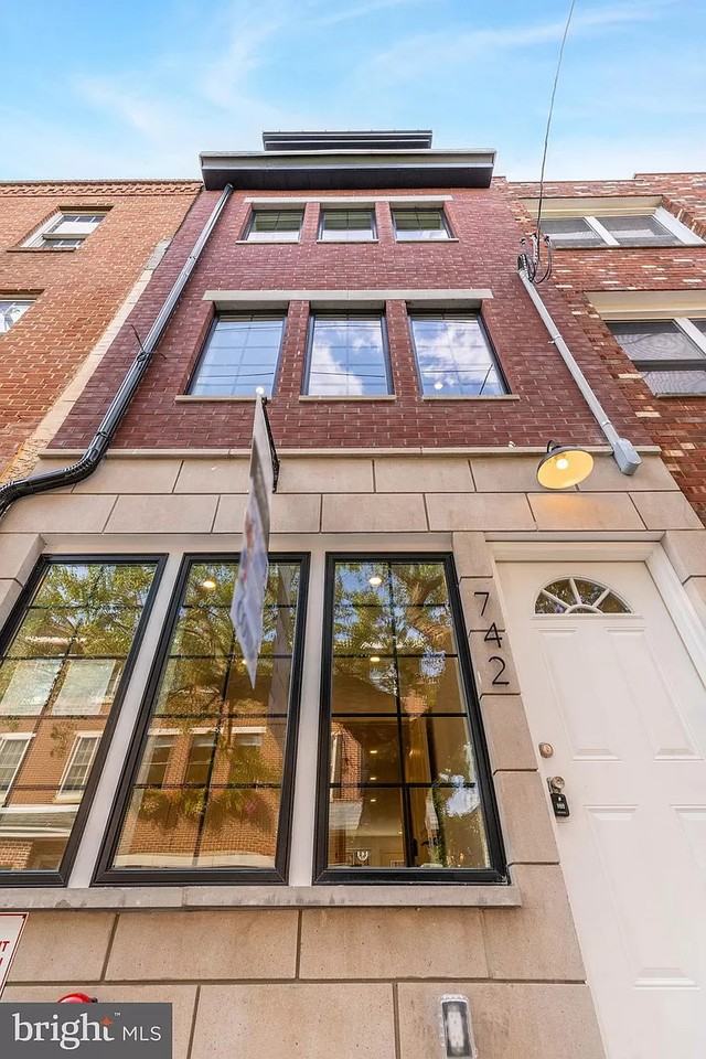 742 S 2nd St #A - Photo 2 of 21