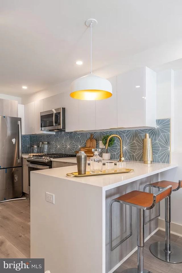 742 S 2nd St #A - Photo 3 of 21