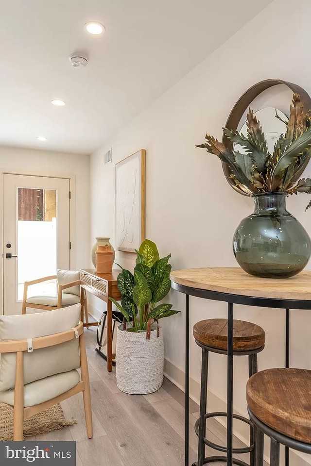 742 S 2nd St #A - Photo 7 of 21