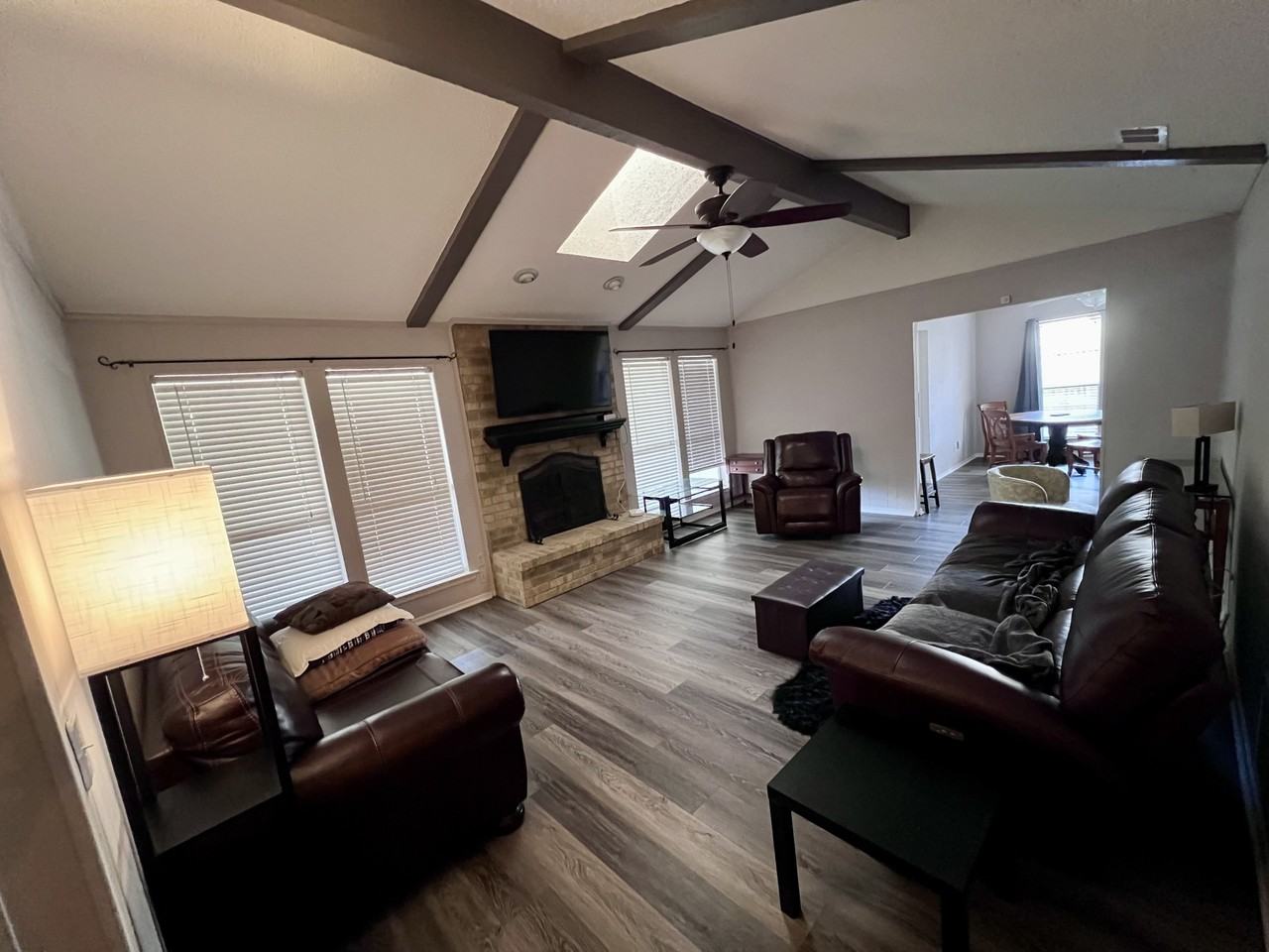 2729 Lawndale Dr - Photo 4 of 29