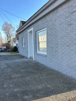 featured image of 811 W 8th St