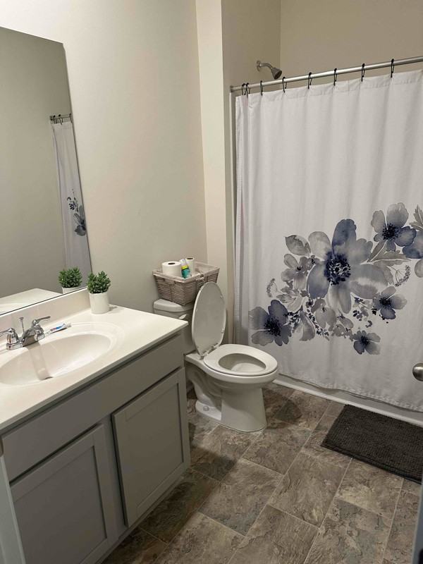 150 Echo Ct - Photo 3 of 9