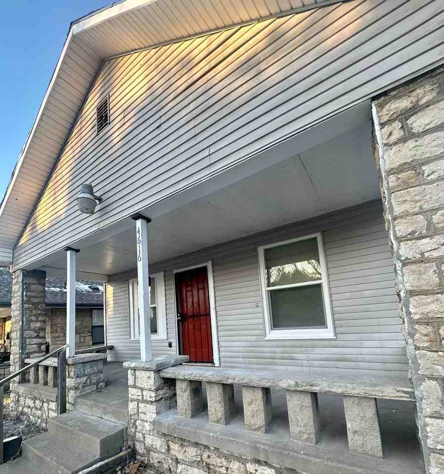 4616 Chestnut Ave - Photo 3 of 14