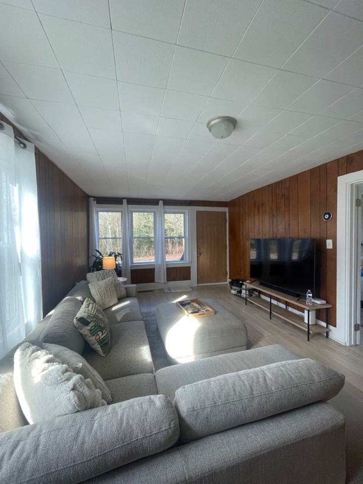 129 Fabian Ave - Photo 3 of 19