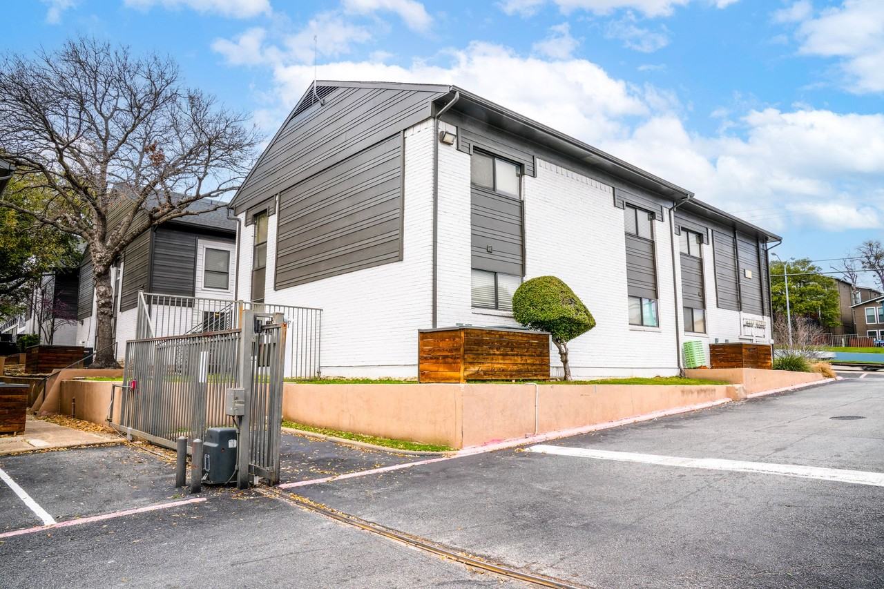 Paxton at Lake Highlands - Photo 3 of 16