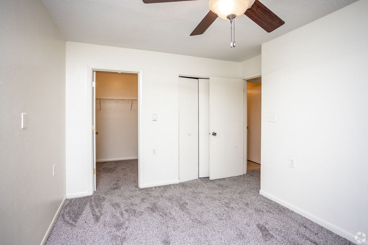 Brookside Apartments 317 SE Jacobs St, Grimes, Iowa - Photo 3 of 13