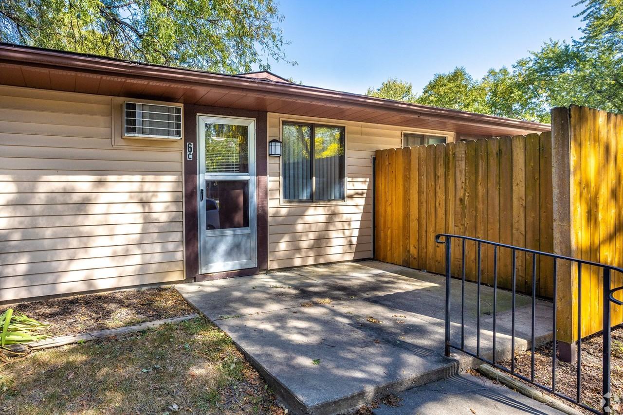 Brookside Apartments 317 SE Jacobs St, Grimes, Iowa - Photo 5 of 13