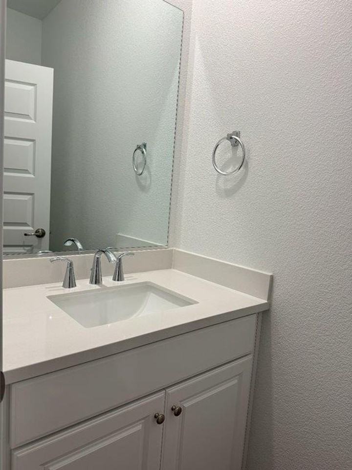 1670 Richie Ln - Photo 2 of 38