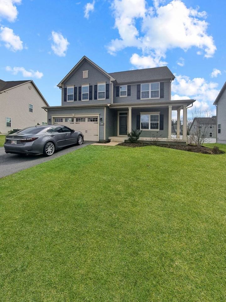 8753 Whittington St - Photo 3 of 46