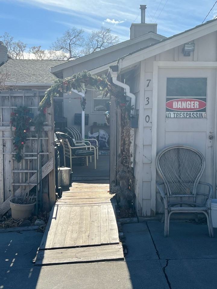 728 W Pueblo St - Photo 2 of 12