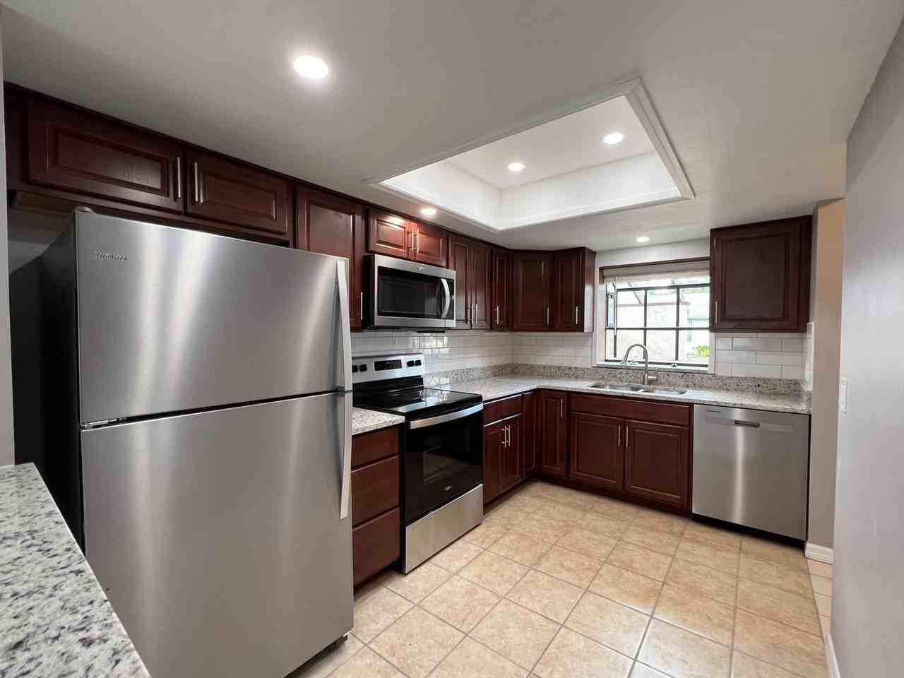 3186 Shingle Creek Court - Photo 5 of 15