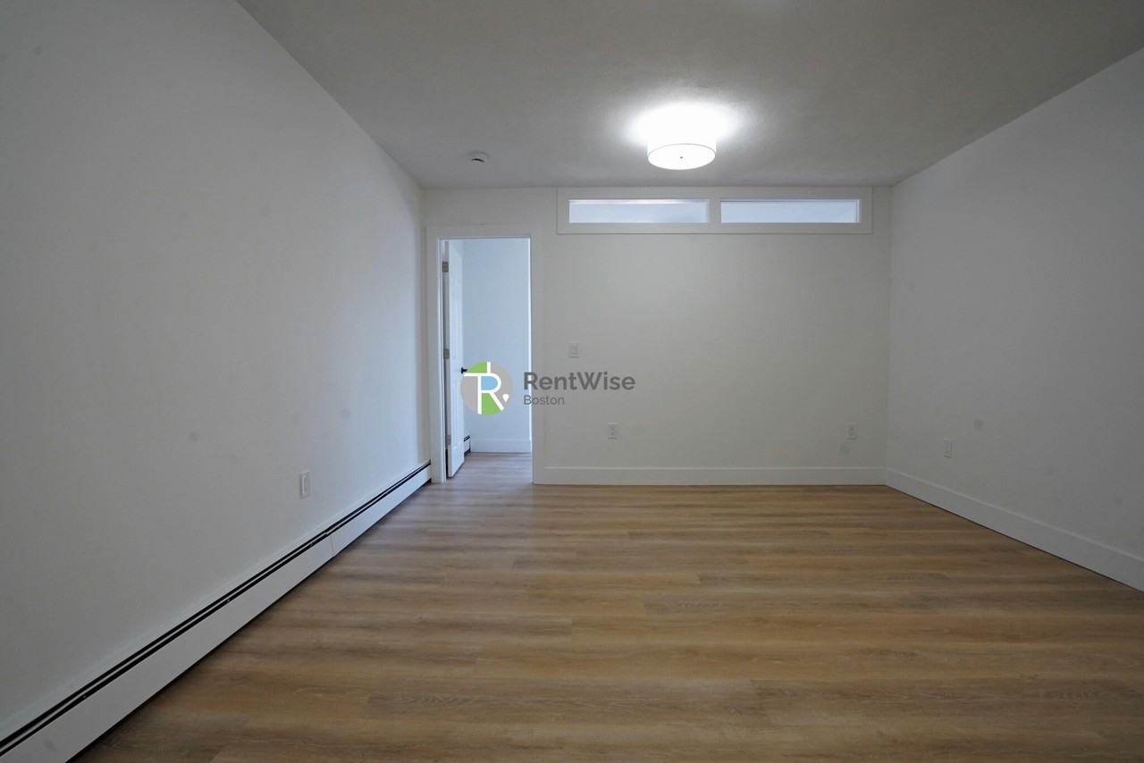 741 E 6th St #27 - Photo 2 of 46