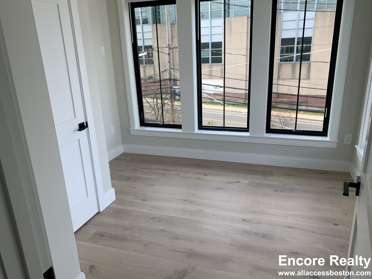 157 Everett Street #309 - Photo 4 of 32