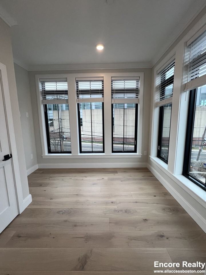 157 Everett Street #309 - Photo 6 of 32