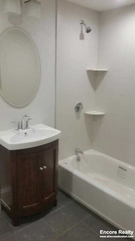 2044 Beacon St #8 - Photo 6 of 24