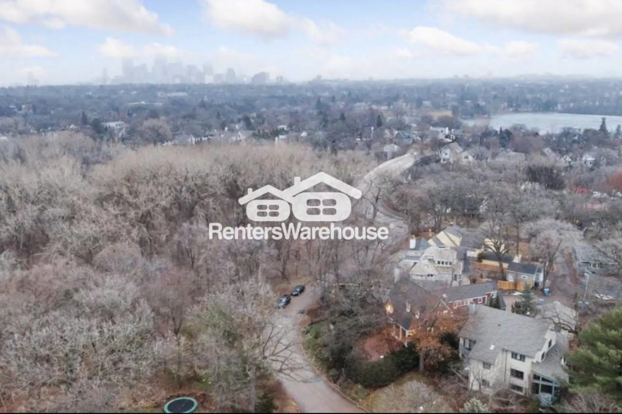 2727 Burnham Blvd - Photo 3 of 46