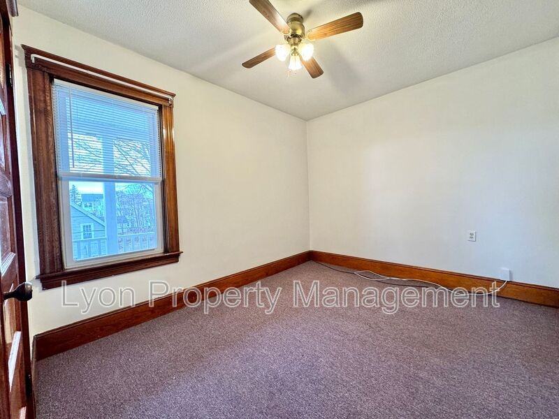676 Grove St #3F - Photo 7 of 9