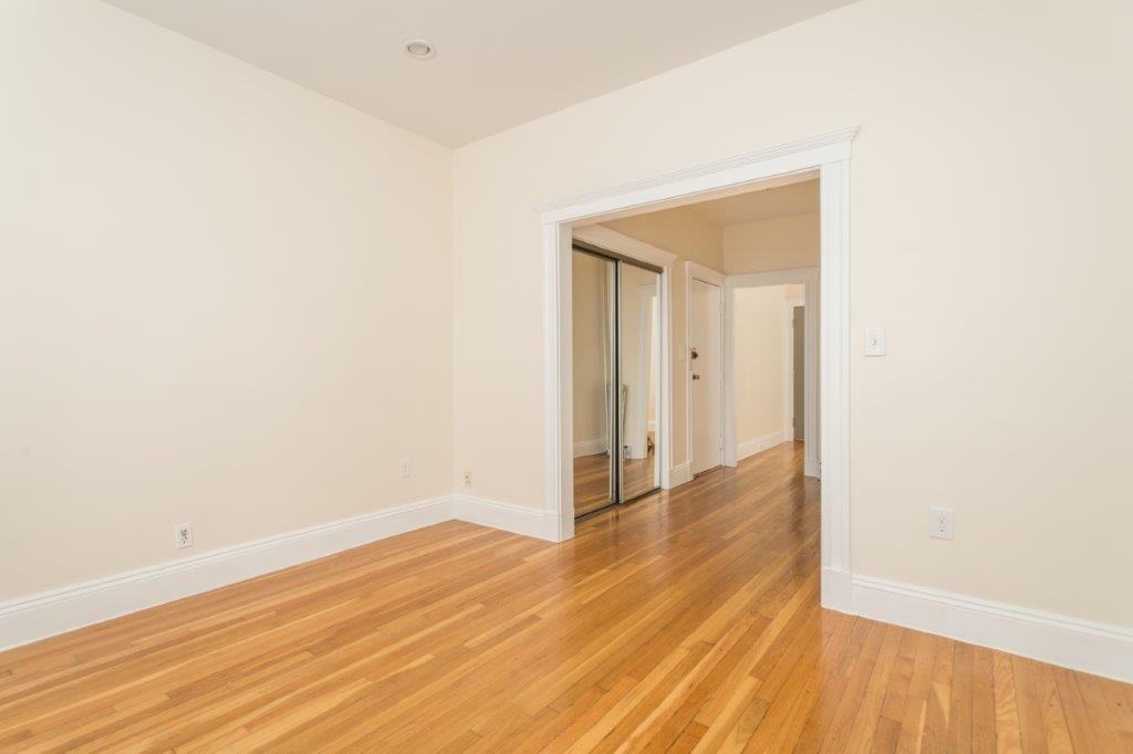 15 Elko St #7 - Photo 4 of 13