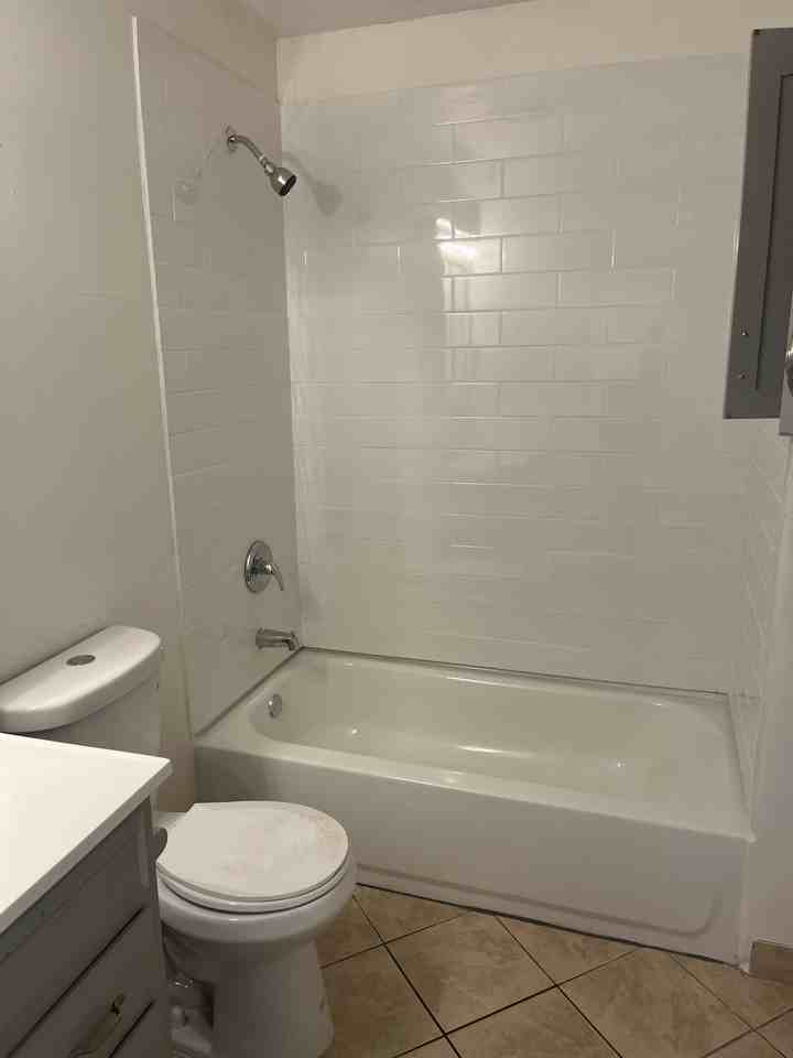 11824 Indian School Rd Ne - Photo 6 of 11