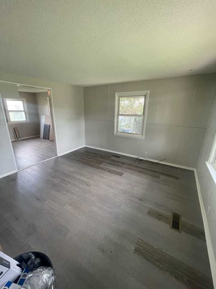 1207 S 74th East Ave - Photo 4 of 6