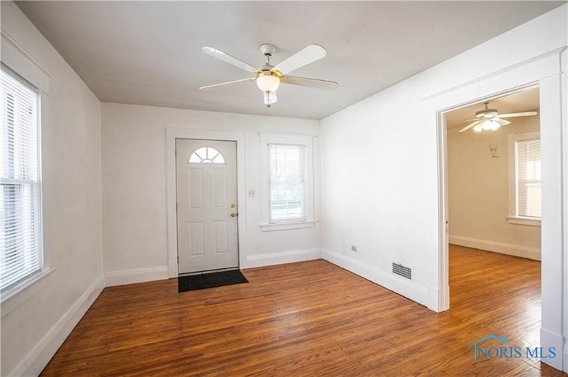 1715 Perth St - Photo 3 of 15