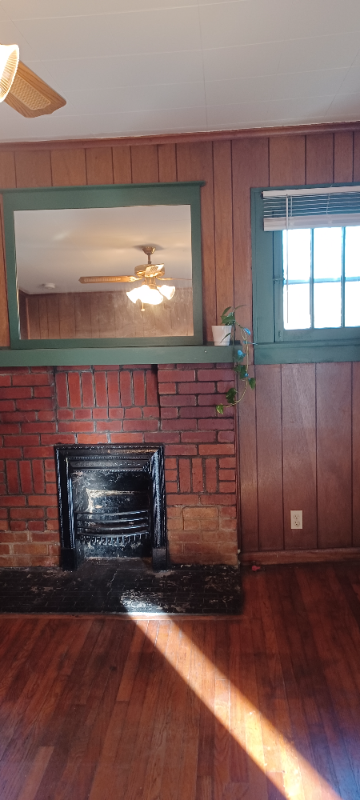 403 S Ruth St - Photo 2 of 10