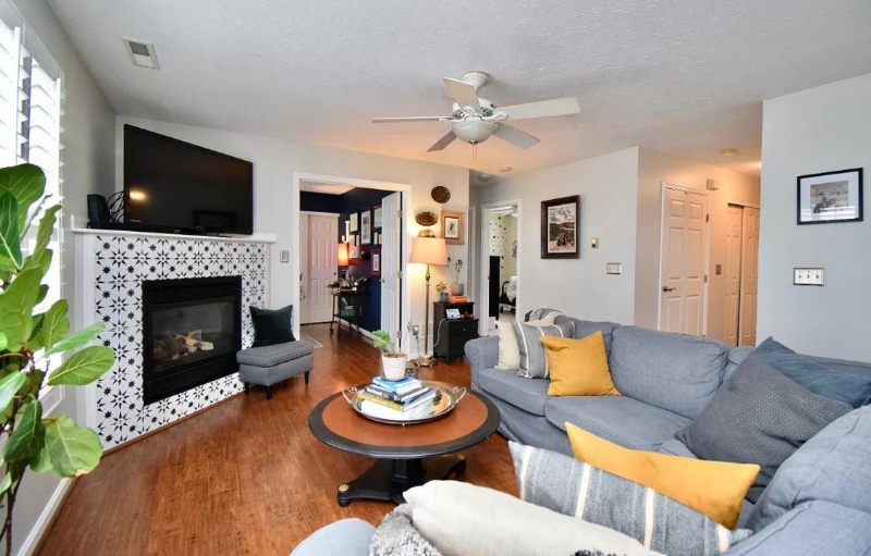 1552 Stableview Cir - Photo 3 of 13