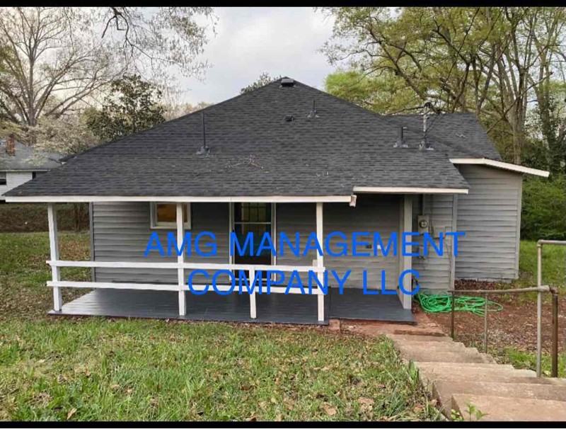 126 Deluxe Cir - Photo 2 of 9