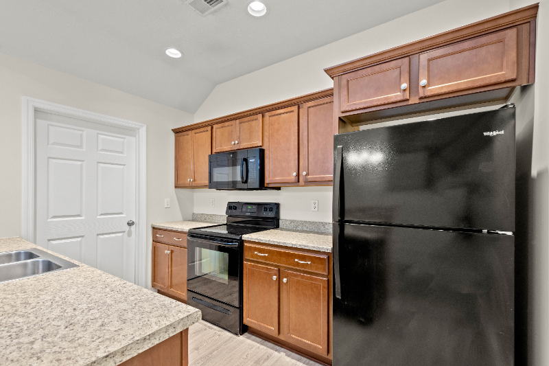 74 Nicholas Dr - Photo 5 of 27