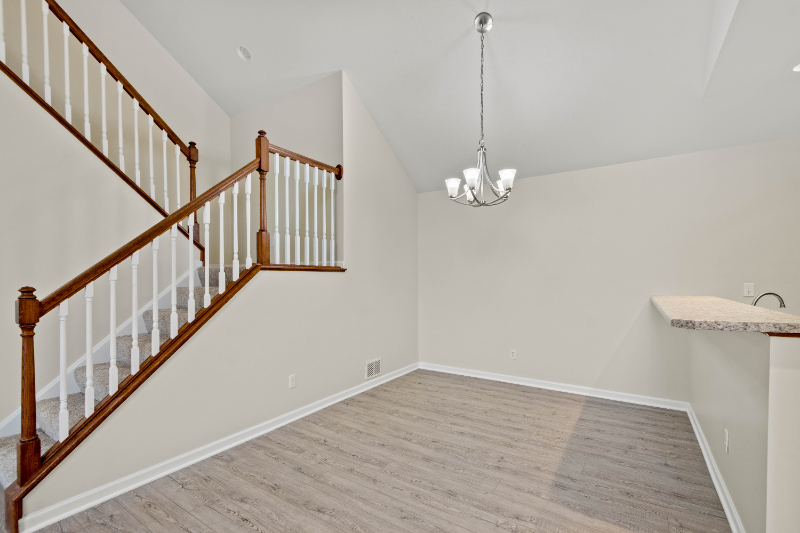 74 Nicholas Dr - Photo 7 of 27